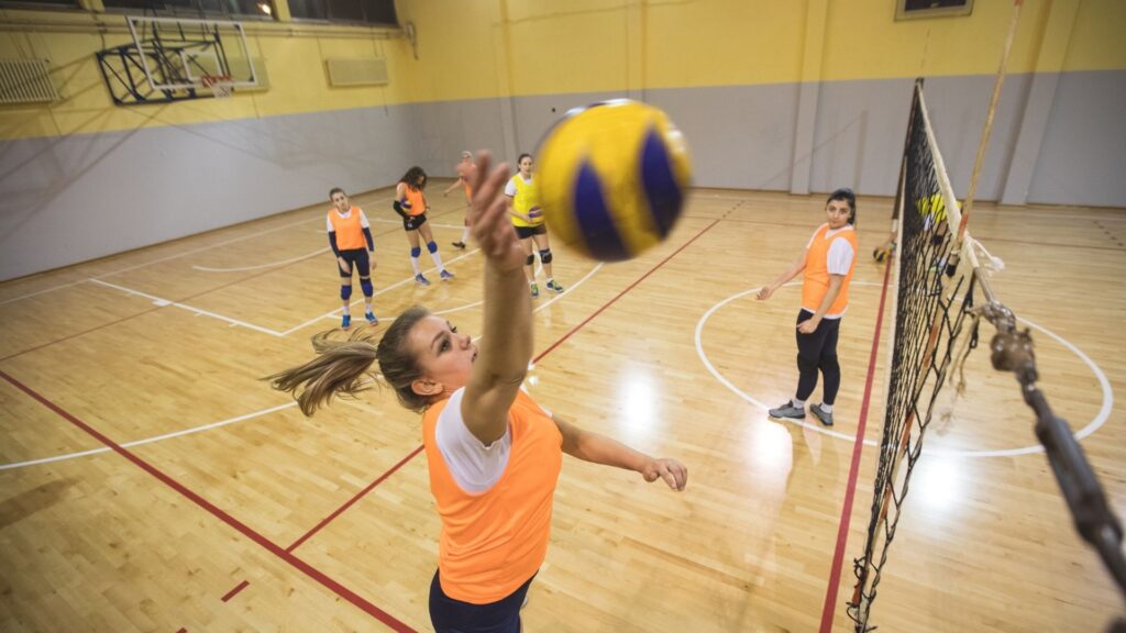 Improve your aim in volleyball
